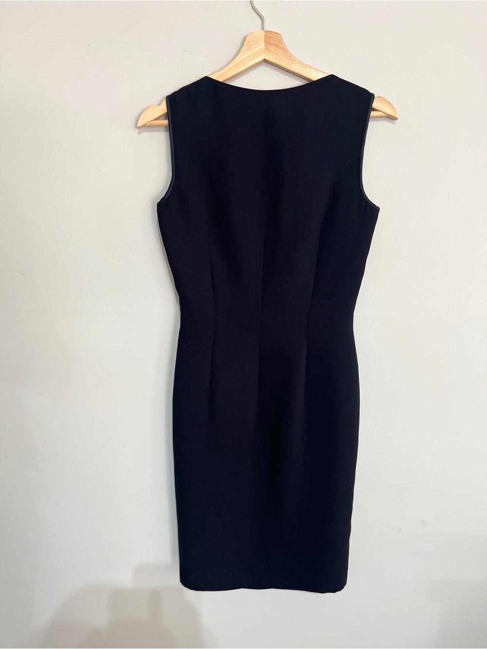 Spenser Jeremy Sleeveless Sheath Dress Minimalist Old Money - Picture 3 of 8